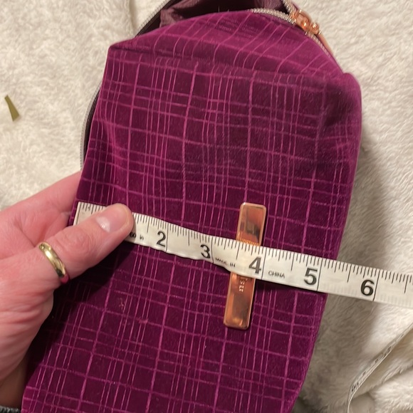 It’s Judy Time velvety makeup bag, VGUC - Picture 9 of 10